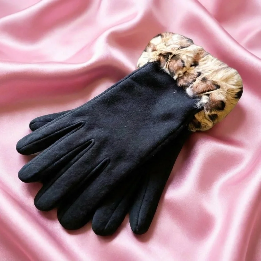 B025 Black Winter Leopard Faux Fur Cuffs Touchscreen Gloves Chic Cozy Warm